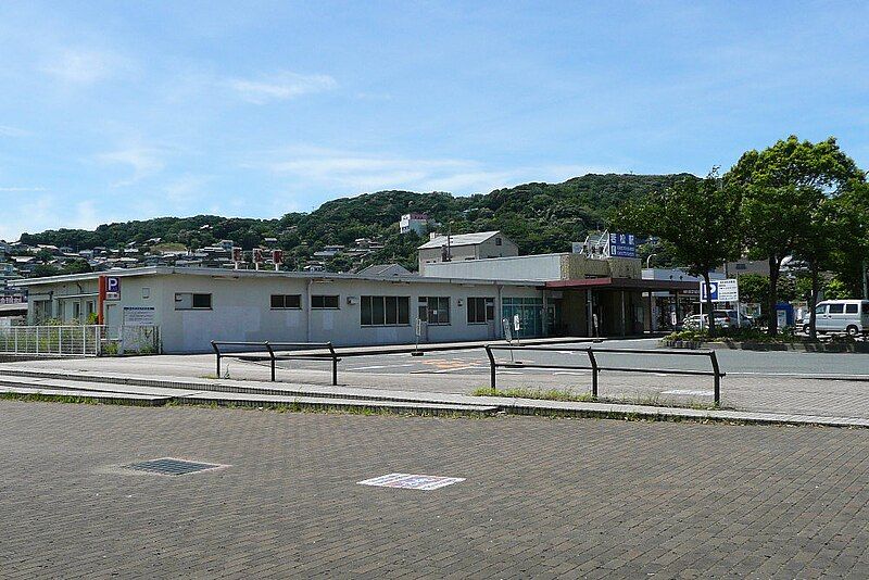 File:Wakamatsu station1.jpg