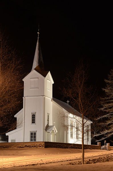 File:Øksendal kirke, Øksendal.jpg