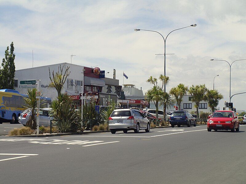 File:Belmont Shops.JPG