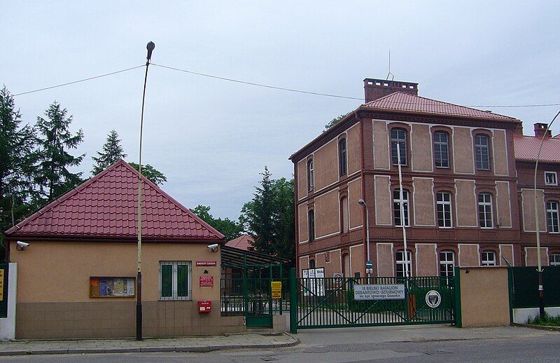 File:Bielsko-Biała, Garnizon 3.jpg