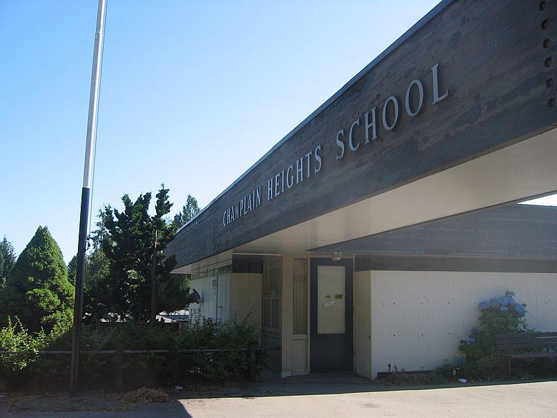 File:Champlainhts-elem.jpg