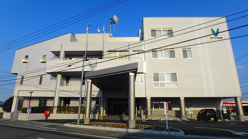 File:HigasiKagawa city hall.JPG