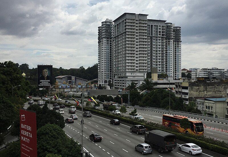 File:Jalan Istana 2.jpg