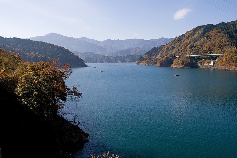 File:Lake Miyagase 01.jpg