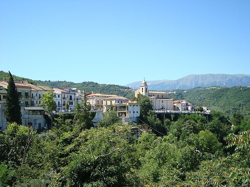 File:Lettomanoppello.jpg