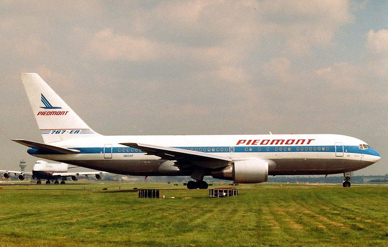 File:Piedmont 767-201ER.jpg