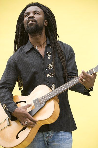 File:Rocky Dawuni.jpg