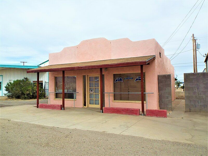 File:Salome-Building-Oasis Cafe-1930.jpg