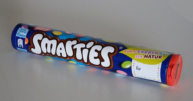 File:Smarties Riesenrolle.jpg