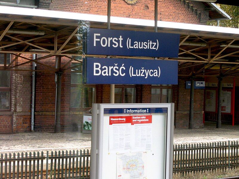 File:Stacja barsc luzyce.JPG