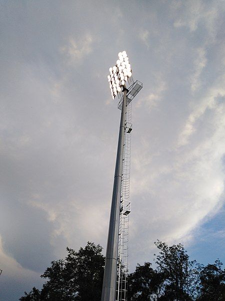 File:Arena Arda Floodlight.jpg