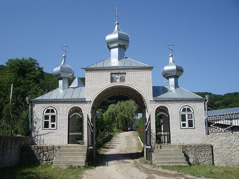 File:Calaraseuca monastery 01.jpg