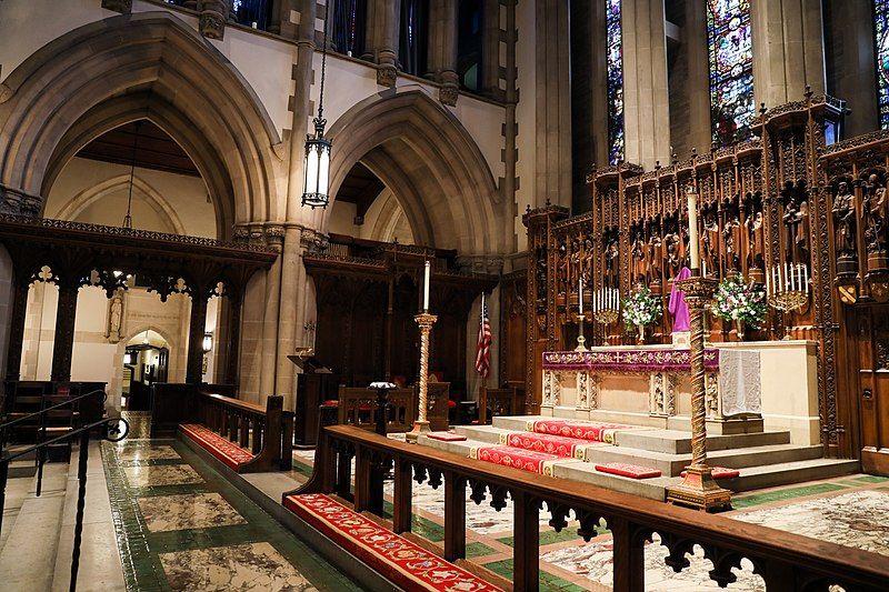 File:Calvary High Altar.jpg