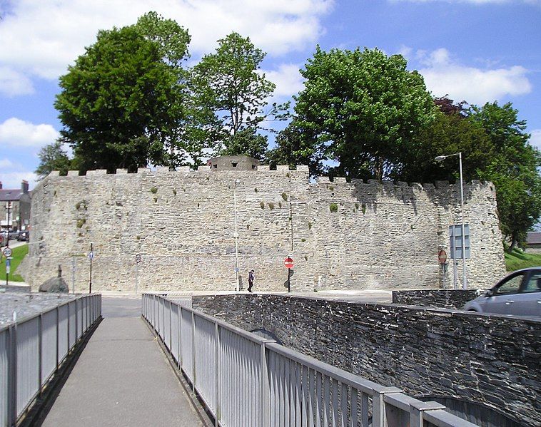 File:Cardigan Castle-Geograph-4531517-by-Chris-Andrews.jpg