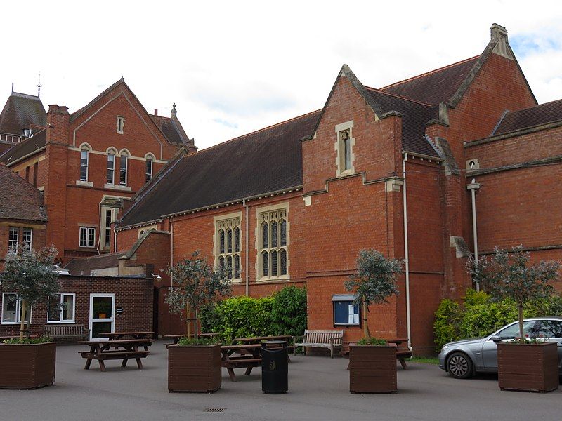 File:Chapel Quad.jpg