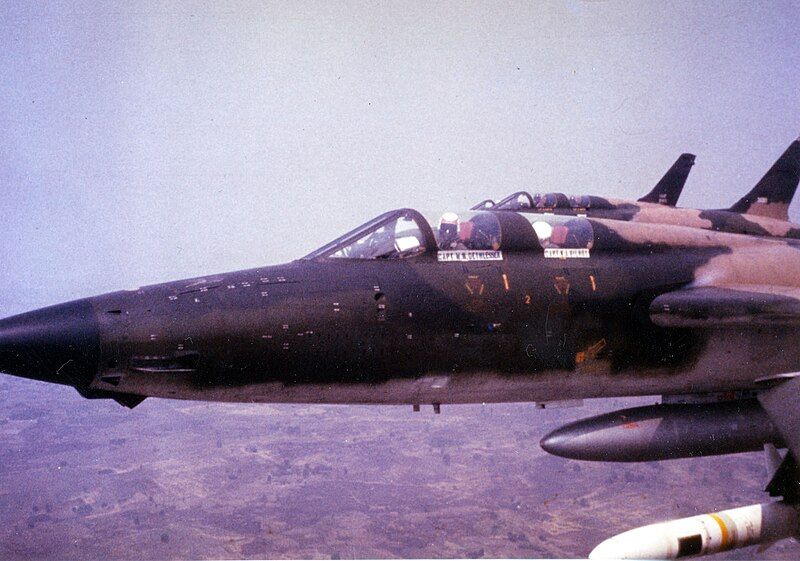 File:F-105F.jpg