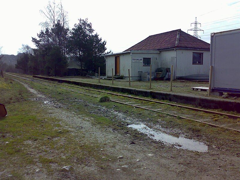 File:Foss-Eikeland station.jpg