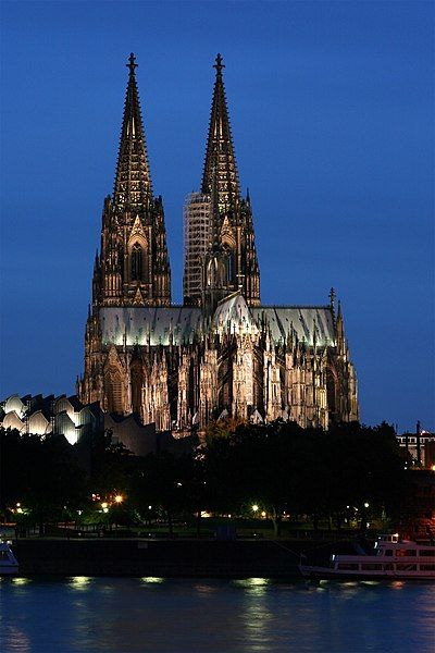 File:Kölner Dom abends.jpg