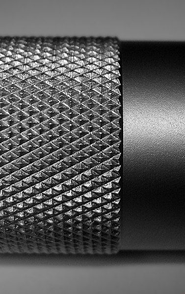 File:Knurling closeup.jpg