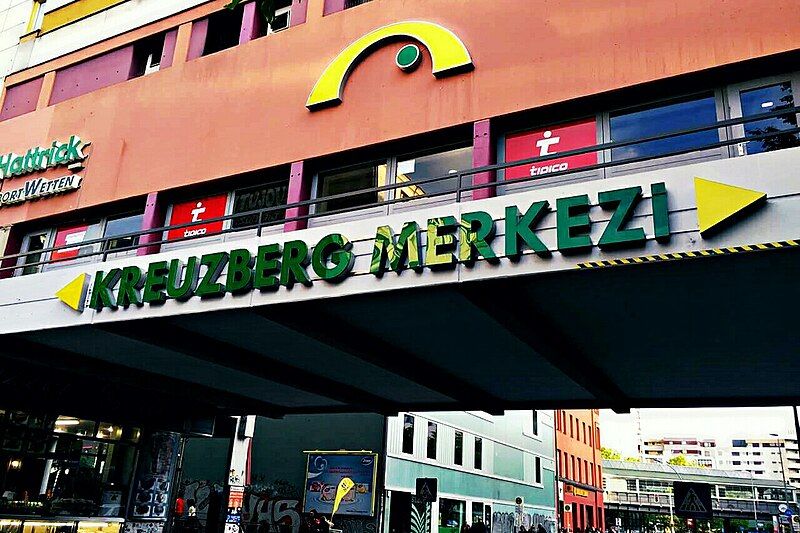 File:Kreuzberg Merkezi, Berlin.jpg