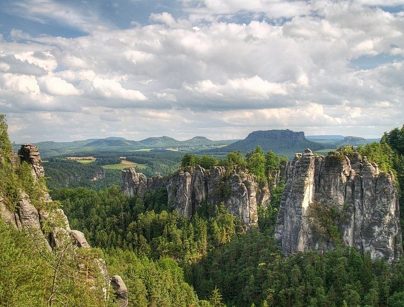 File:Saxon Switzerland LC0155.jpg