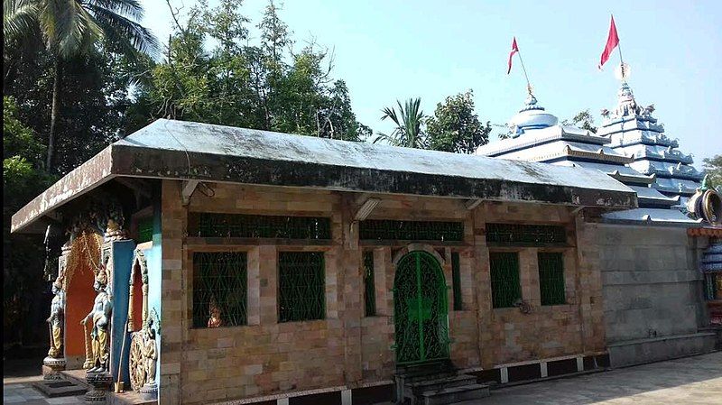 File:Shree Laxminrusingha Temple.jpg