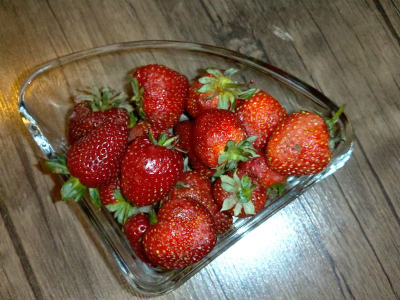 File:Strawberry I.jpg