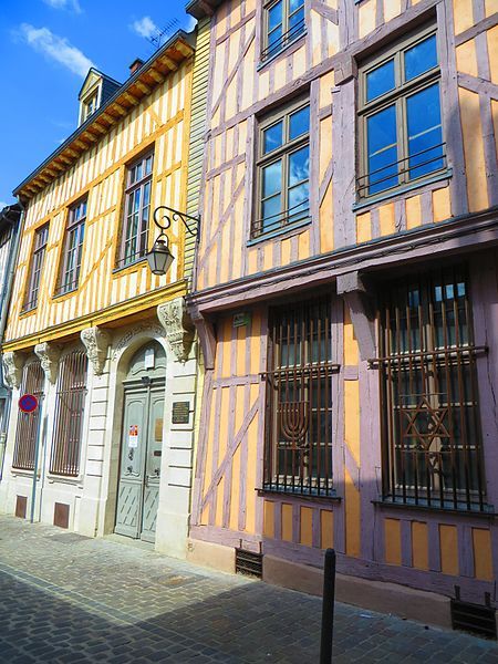 File:Troyes synagogue.jpg