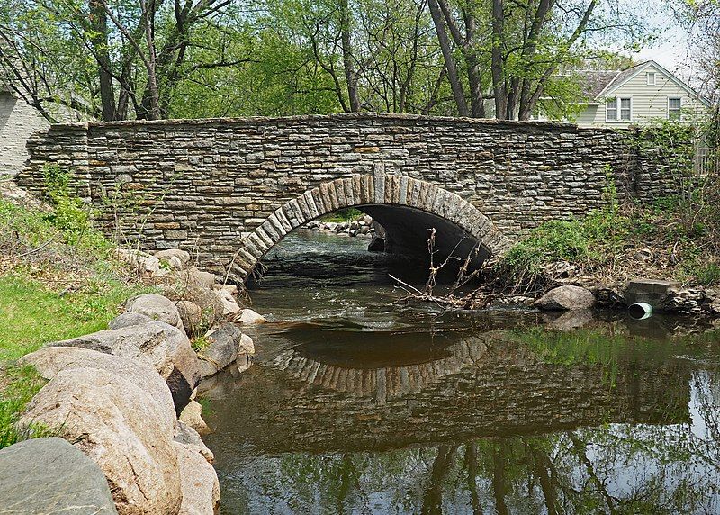 File:Wooddale Ave Bridge.jpg