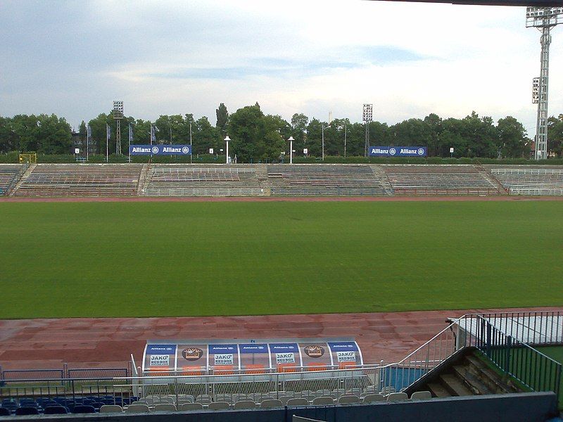 File:Zabrze-stadion Górnika Zabrze.jpg