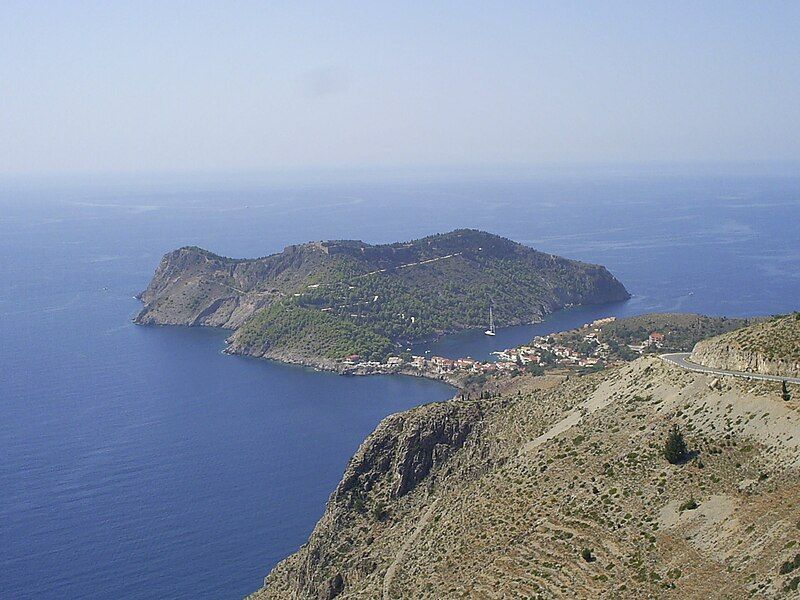 File:Assos, Kefalonia S5020200.jpg