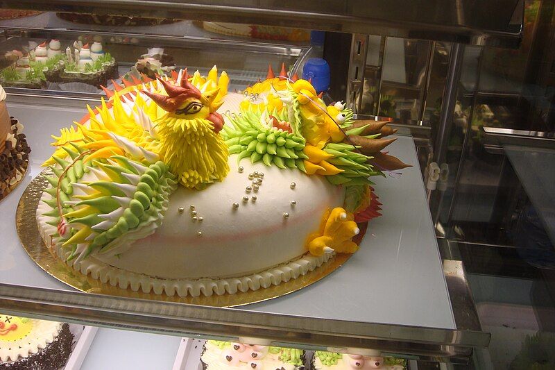 File:Bizarre cake Chinatown.jpg