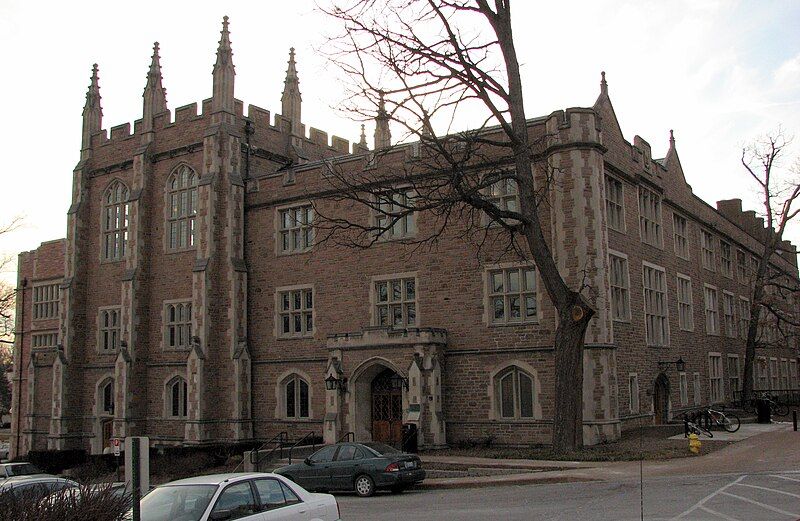 File:Brown Hall.jpg