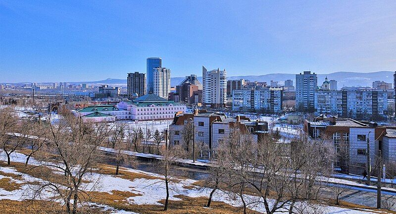 File:Buildings in Krasnoyarsk-2.jpg