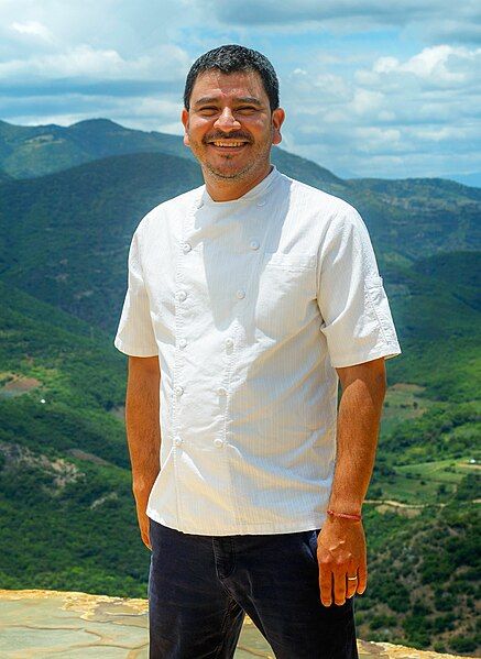 File:Chef Rodolfo Castellanos.jpg