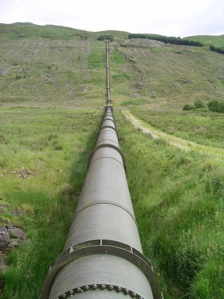 File:GlenLochayWaterPipe(GrahamEllis)Jul2005.jpg