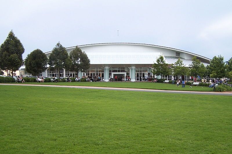 File:Hillsong Convention Centre.jpg