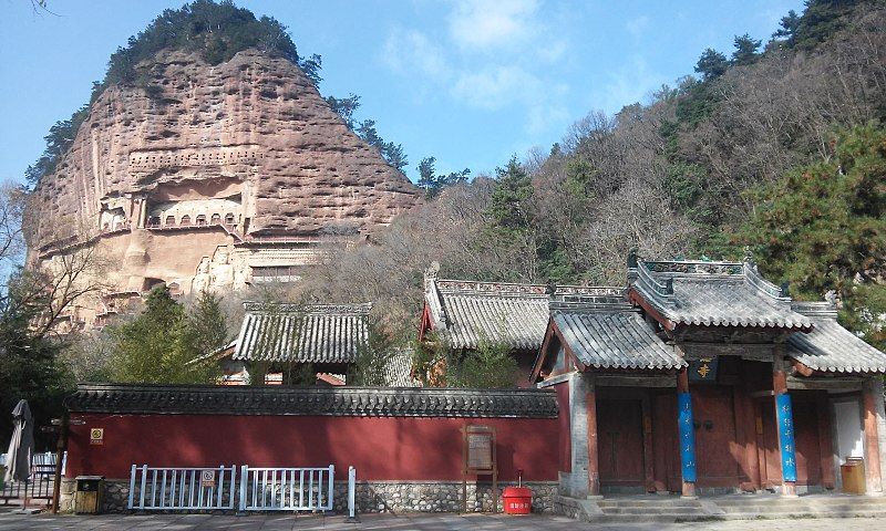 File:Maijishan grottoes.jpg