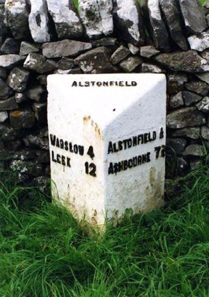 File:Milepost, Alstonefield.jpg