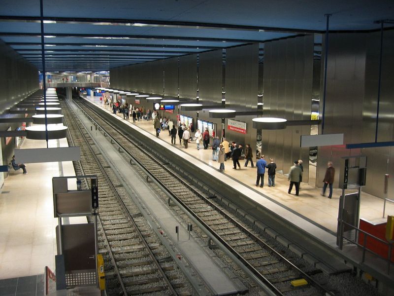 File:Munich subway OE.jpg