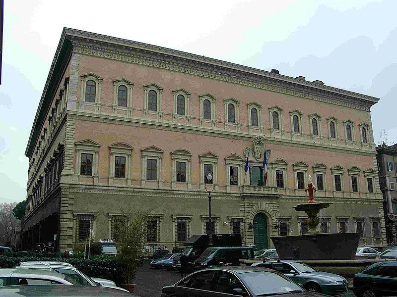 File:Palazzo Farnese.JPG