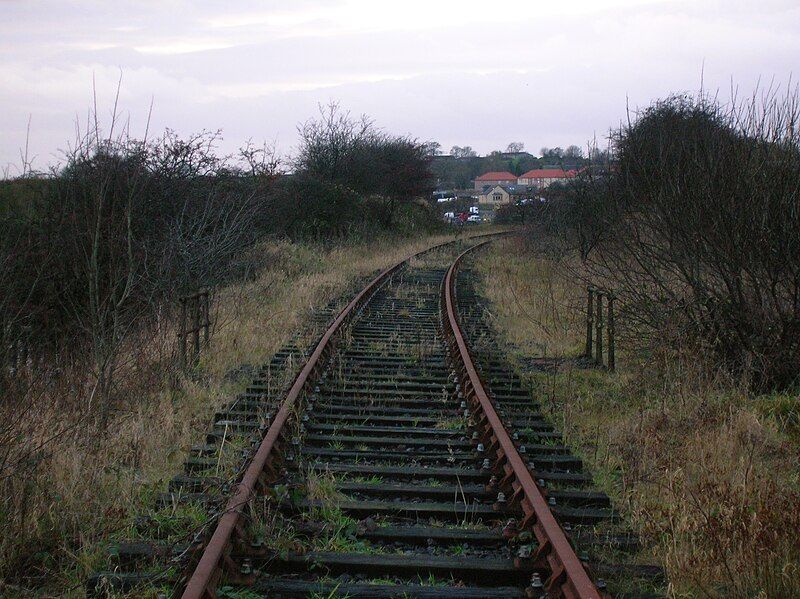 File:Railway approaching Barrmill.JPG