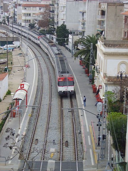 File:Sant Pol Estació.JPG