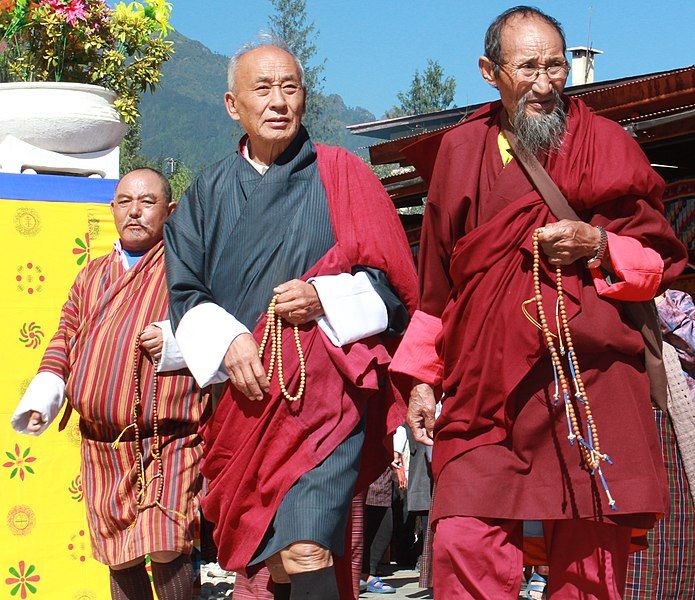 File:Tibetan Buddhists.jpg