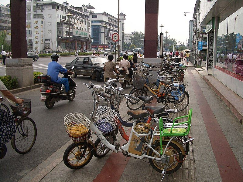 File:Yangzhou-WenchangLu-electric-bicycles-3278.jpg