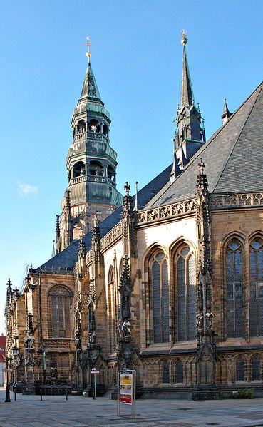 File:Zwickau Cathedral.jpg