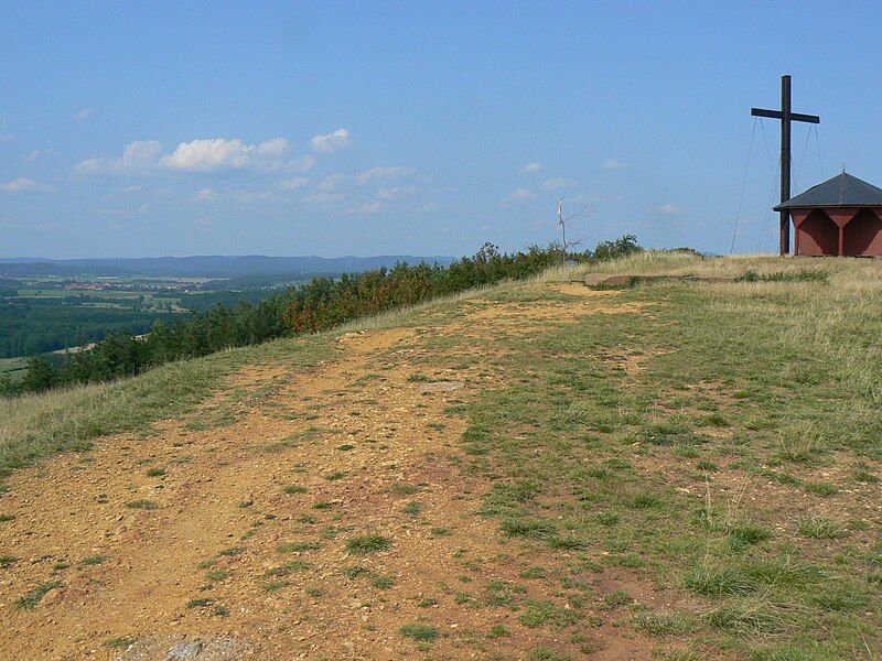 File:Alsace Bastberg sommet.jpg