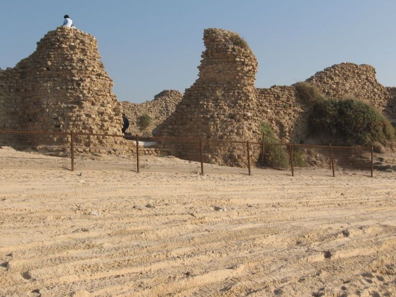 File:Ashdod Mezuda Gate.JPG