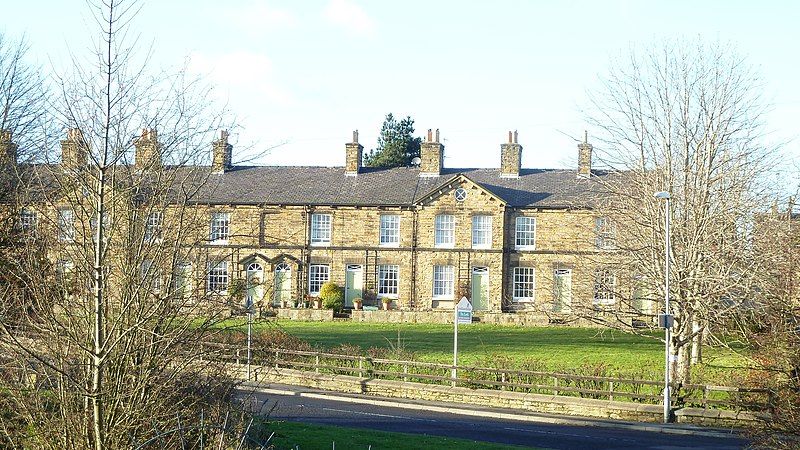 File:Cobcar Terrace, Elsecar.jpg