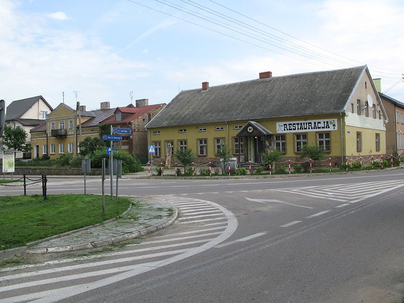 File:Filipow main square.JPG